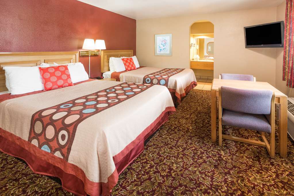 Hotel 6 Pasadena, Ca Old Town Area 2*